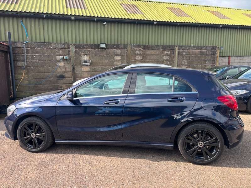 A 2017 MERCEDES A CLASS A 200 D SPORT PREMIUM PLUS AUTOMATIC A 2017 MERCEDES A CLASS A 200 D SPORT PREMIUM PLUS AUTOMATIC