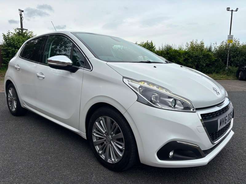 A 2016 PEUGEOT 208 BLUE HDI ALLURE DIESEL A 2016 PEUGEOT 208 BLUE HDI ALLURE DIESEL
