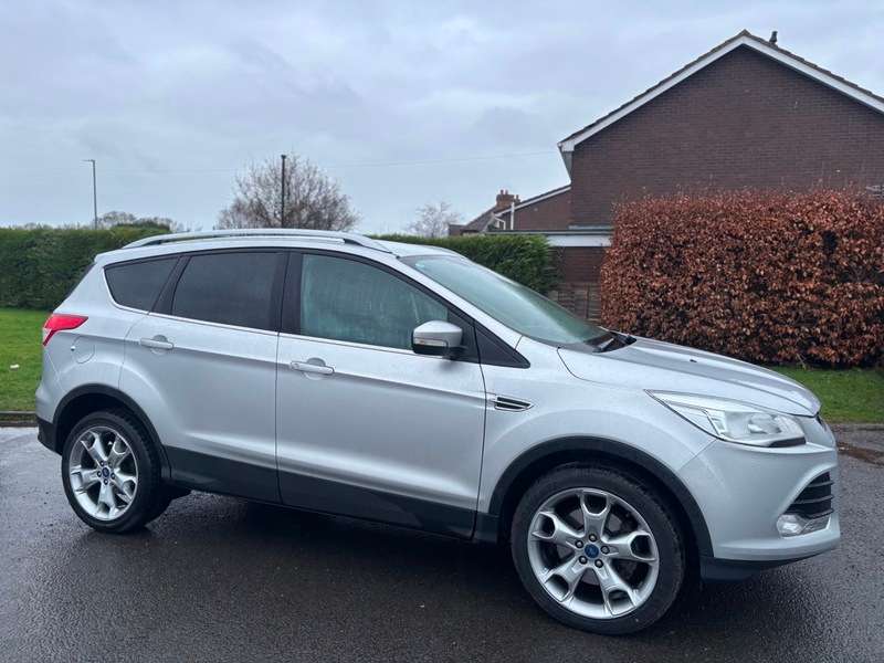 A 2015 FORD KUGA TITANIUM TDCI 2WD A 2015 FORD KUGA TITANIUM TDCI 2WD