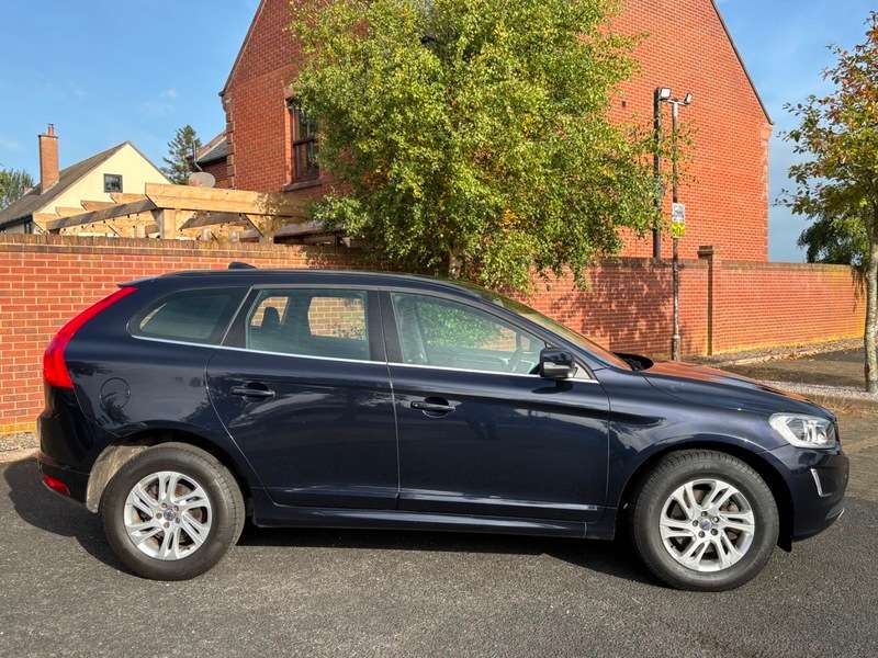 2017 VOLVO XC60 2017 VOLVO XC60