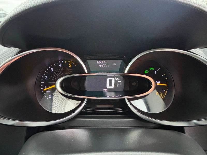 2014 RENAULT CLIO 2014 RENAULT CLIO