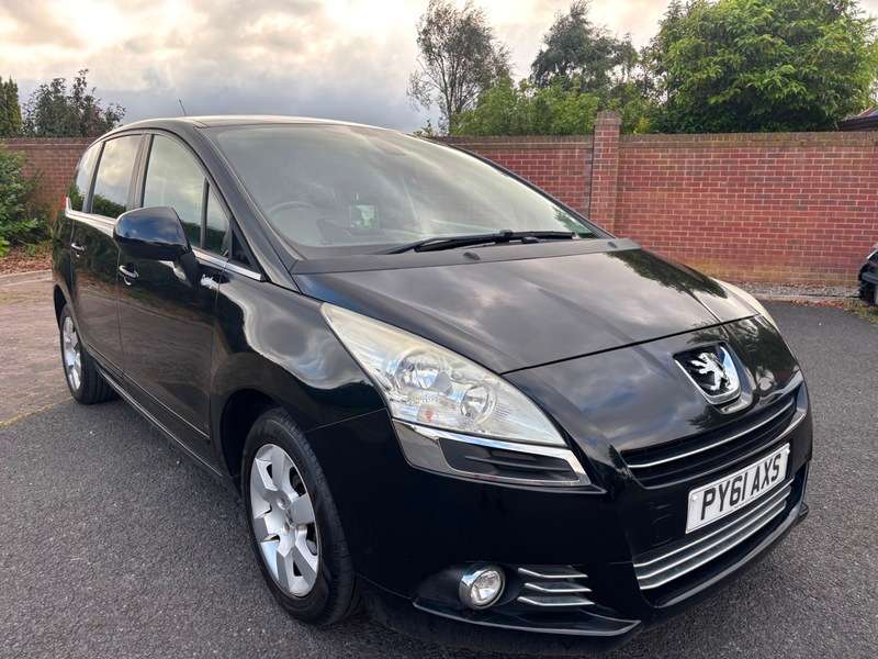 A 2011 PEUGEOT 5008 HDI FAMILY 7 SEATER A 2011 PEUGEOT 5008 HDI FAMILY 7 SEATER