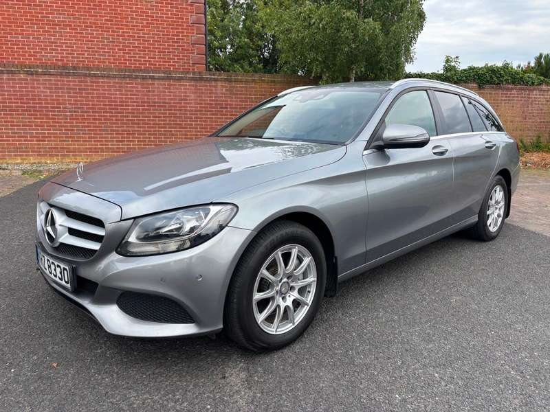 A 2016 MERCEDES C CLASS C220 D SE EXECUTIVE ESTATE A 2016 MERCEDES C CLASS C220 D SE EXECUTIVE ESTATE