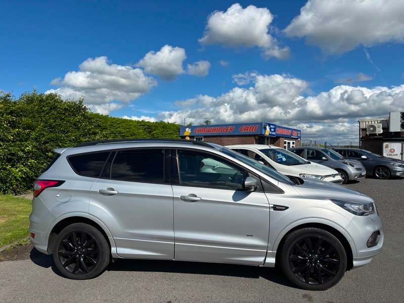 A 2017 FORD KUGA ST-LINE X TDCI A 2017 FORD KUGA ST-LINE X TDCI