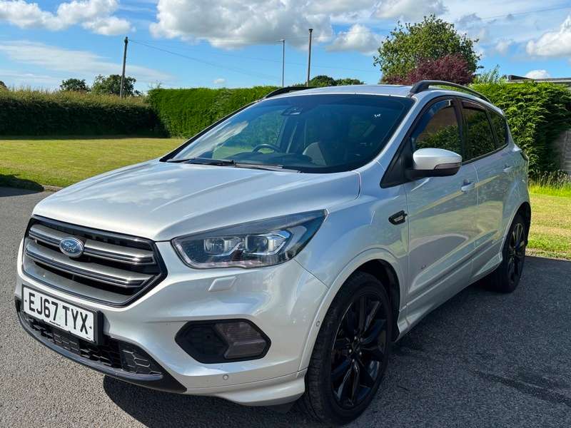 A 2017 FORD KUGA ST-LINE X TDCI A 2017 FORD KUGA ST-LINE X TDCI