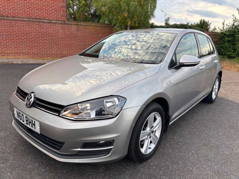 A 2015 VOLKSWAGEN GOLF MATCH TDI BLUEMOTION TECHNOLOGY DSG AUTOMATIC A 2015 VOLKSWAGEN GOLF MATCH TDI BLUEMOTION TECHNOLOGY DSG AUTOMATIC