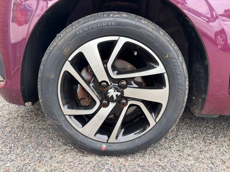 2015 PEUGEOT 108 2015 PEUGEOT 108
