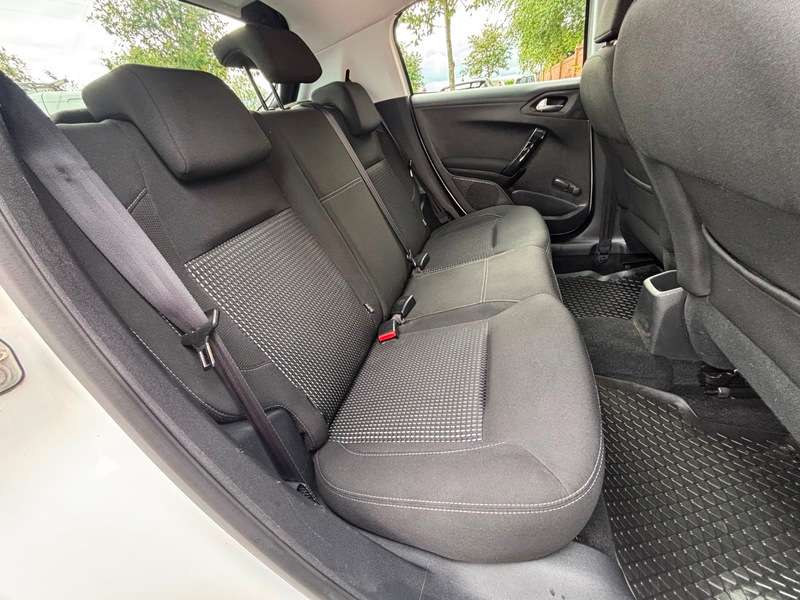 2016 PEUGEOT 208 2016 PEUGEOT 208