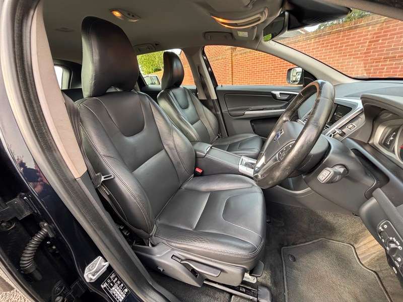 2017 VOLVO XC60 2017 VOLVO XC60