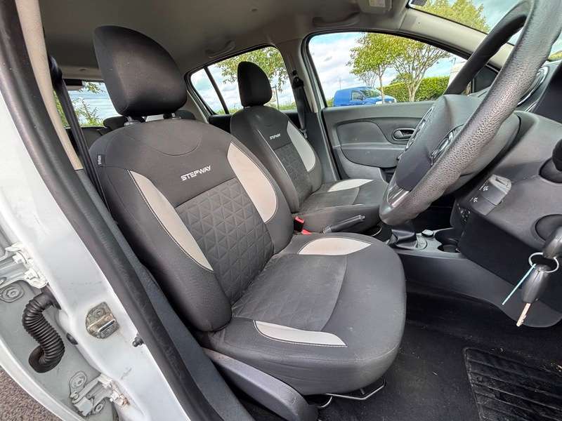2016 DACIA SANDERO 2016 DACIA SANDERO