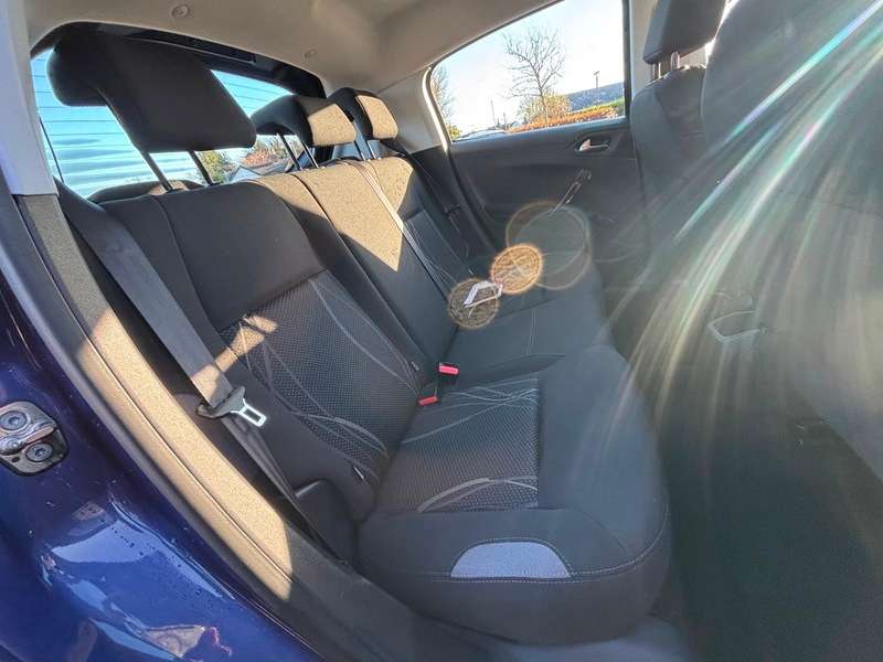 2013 PEUGEOT 208 2013 PEUGEOT 208