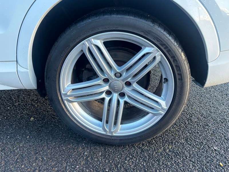 2015 AUDI Q3 2015 AUDI Q3