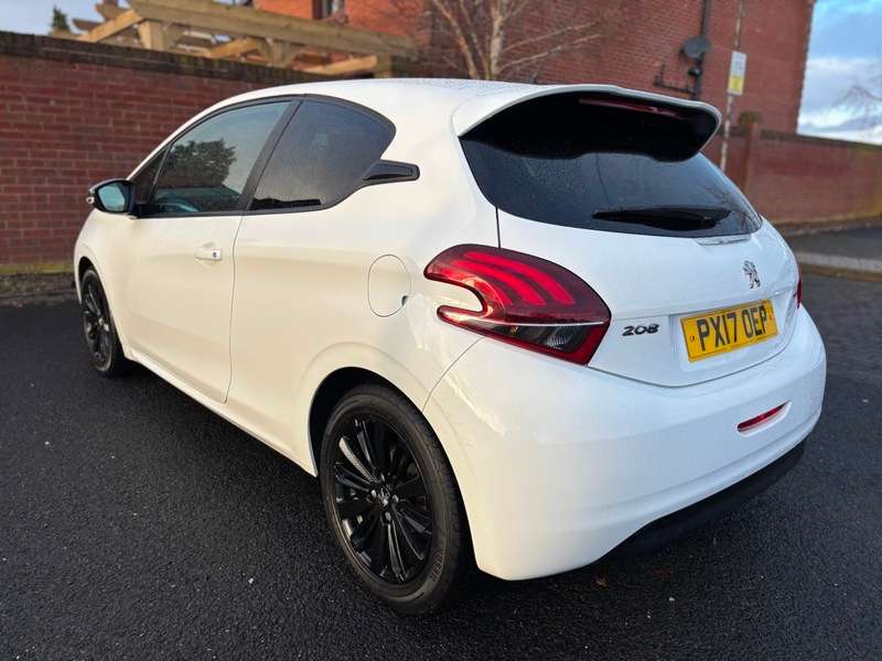 2017 PEUGEOT 208 2017 PEUGEOT 208
