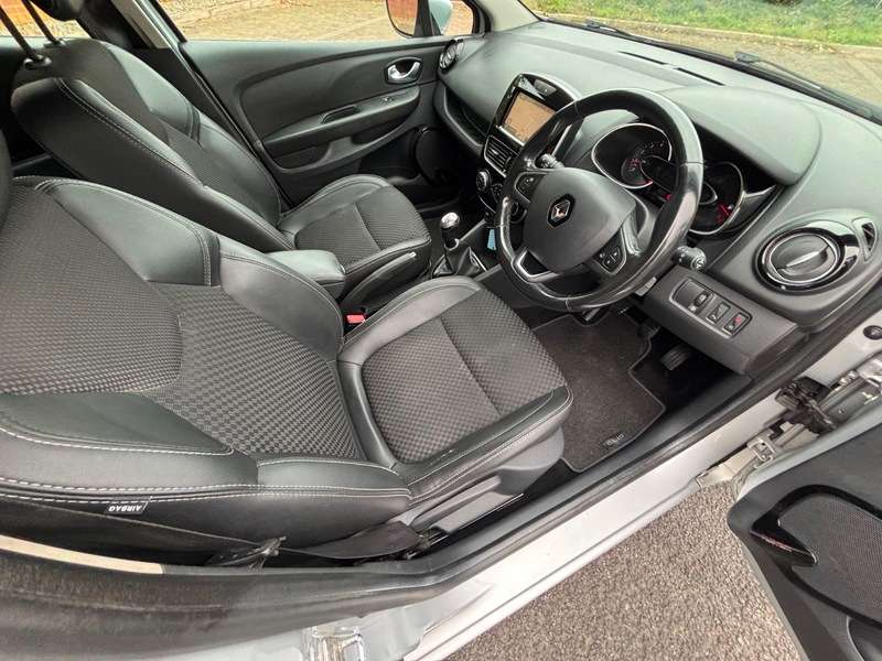 2017 RENAULT CLIO 2017 RENAULT CLIO