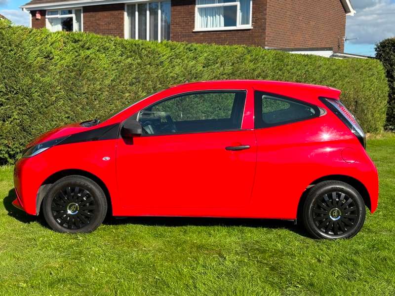 2017 TOYOTA AYGO 2017 TOYOTA AYGO
