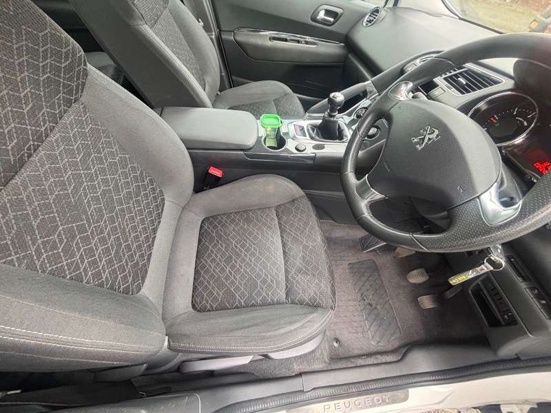 2014 PEUGEOT 3008 2014 PEUGEOT 3008
