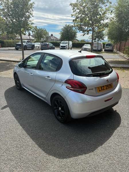 2017 PEUGEOT 208 2017 PEUGEOT 208