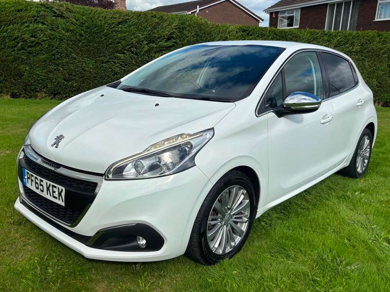A 2016 PEUGEOT 208 BLUE HDI ALLURE A 2016 PEUGEOT 208 BLUE HDI ALLURE
