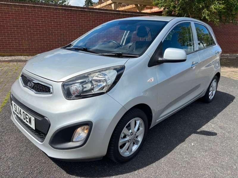 A 2014 KIA PICANTO VR7 A 2014 KIA PICANTO VR7