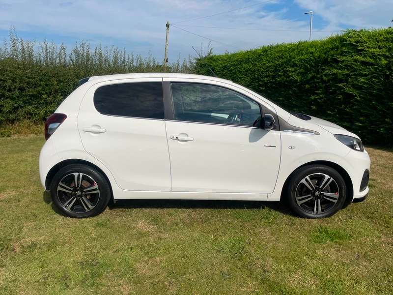 2016 PEUGEOT 108 2016 PEUGEOT 108