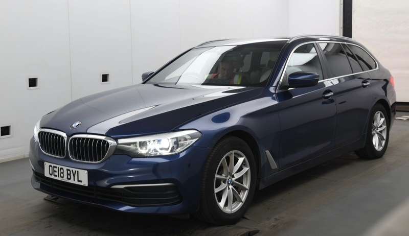 A 2018 BMW 5 SERIES 520d SE TOURING AUTOMATIC A 2018 BMW 5 SERIES 520d SE TOURING AUTOMATIC
