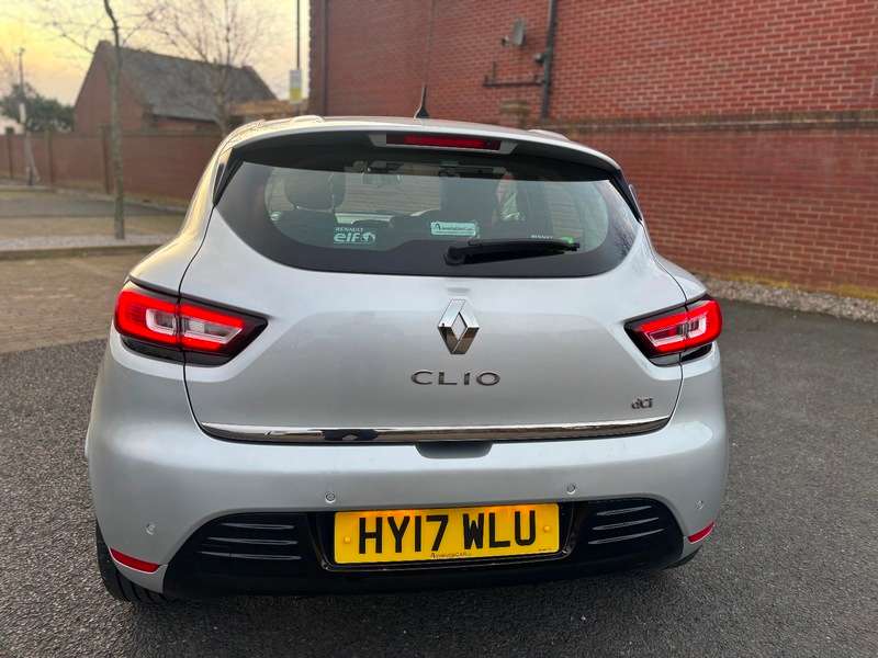 2017 RENAULT CLIO 2017 RENAULT CLIO
