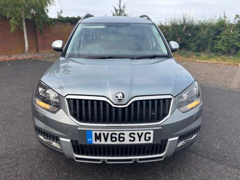 A 2016 SKODA YETI OUTDOOR SE TDI £35 TAX A 2016 SKODA YETI OUTDOOR SE TDI £35 TAX