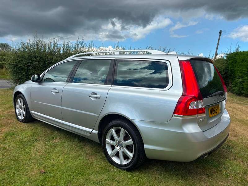 2016 VOLVO V70 2016 VOLVO V70
