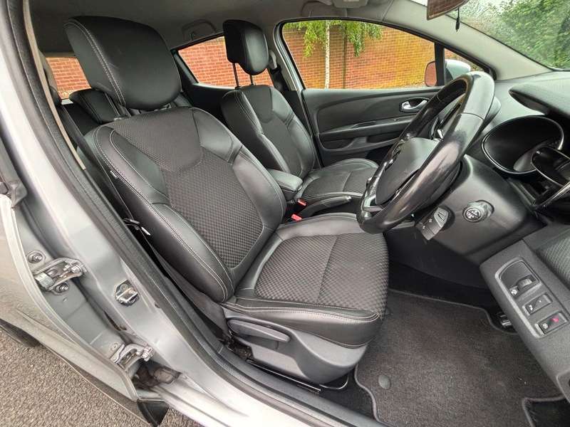 2017 RENAULT CLIO 2017 RENAULT CLIO