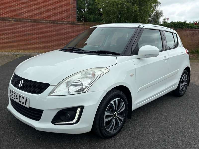 A 2015 SUZUKI SWIFT SZ2 A 2015 SUZUKI SWIFT SZ2