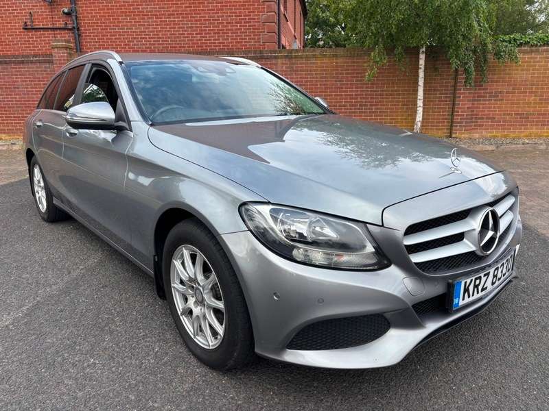 A 2016 MERCEDES C CLASS C220 D SE EXECUTIVE ESTATE A 2016 MERCEDES C CLASS C220 D SE EXECUTIVE ESTATE