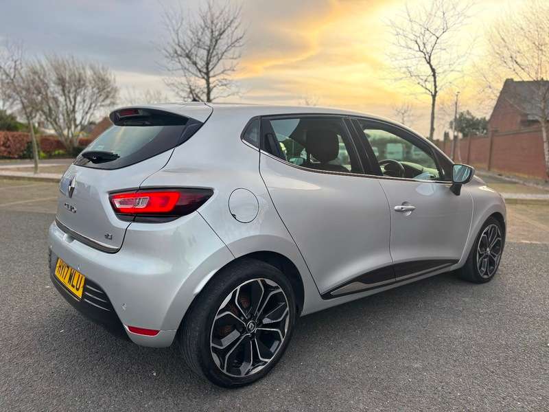 2017 RENAULT CLIO 2017 RENAULT CLIO