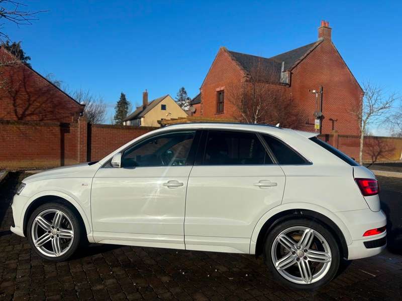 2015 AUDI Q3 2015 AUDI Q3