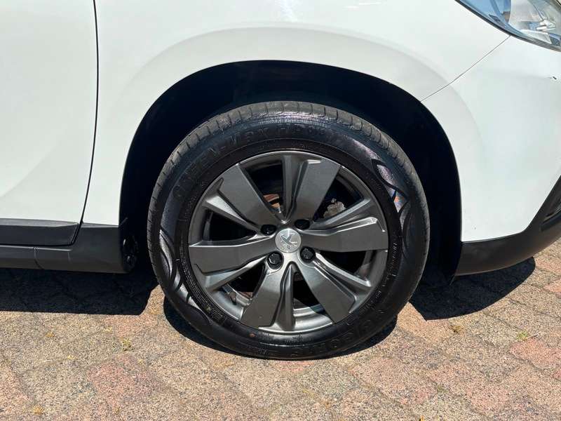 2015 PEUGEOT 2008 2015 PEUGEOT 2008