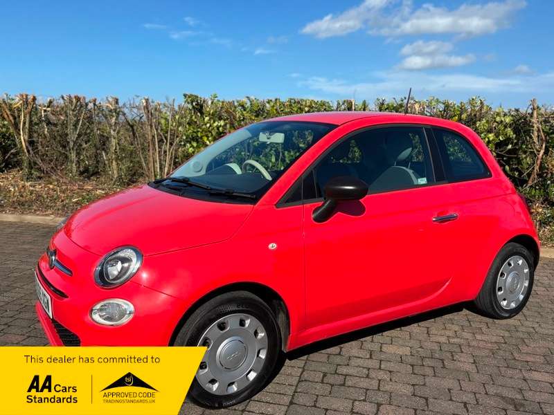 A 2015 FIAT 500 POP A 2015 FIAT 500 POP