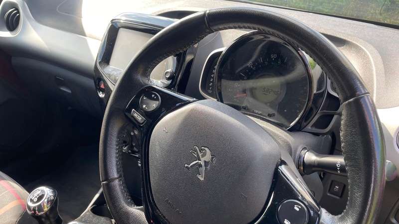 2015 PEUGEOT 108 2015 PEUGEOT 108