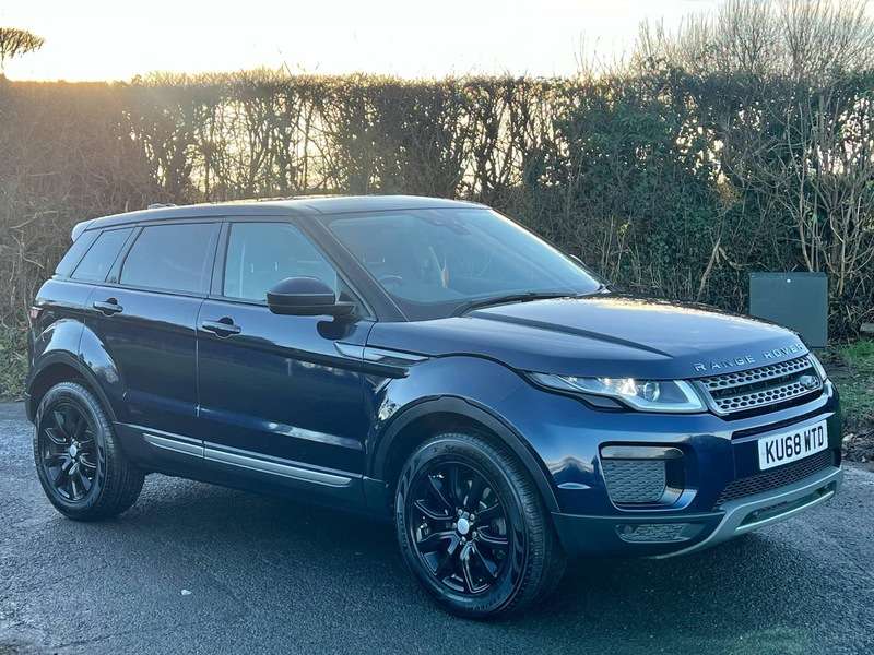 A 2018 LAND ROVER RANGE ROVER EVOQUE TD4 SE TECH 4WD A 2018 LAND ROVER RANGE ROVER EVOQUE TD4 SE TECH 4WD