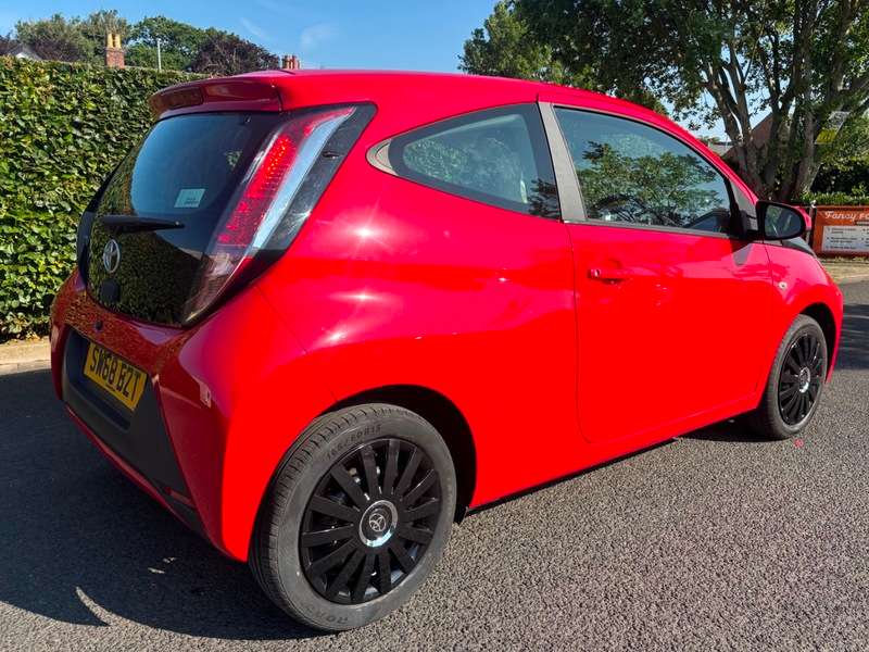 2018 TOYOTA AYGO 2018 TOYOTA AYGO