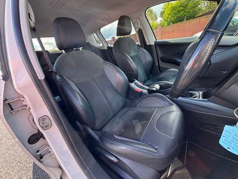 2014 PEUGEOT 2008 2014 PEUGEOT 2008