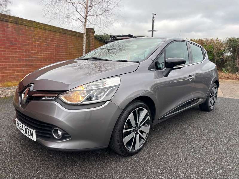 A 2014 RENAULT CLIO DYNAMIQUE S MEDIANAV 1.5 dCi AUTOMATIC £20 TAX A 2014 RENAULT CLIO DYNAMIQUE S MEDIANAV 1.5 dCi AUTOMATIC £20 TAX