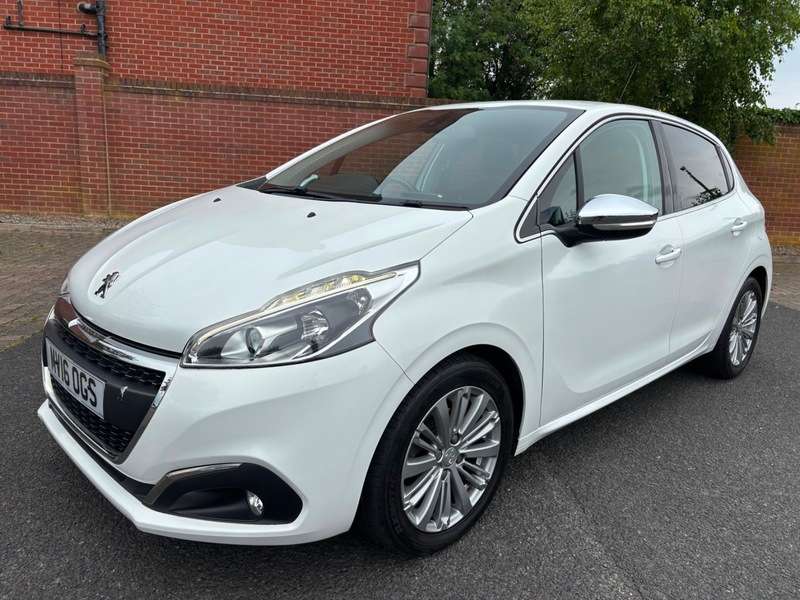 A 2016 PEUGEOT 208 BLUE HDI ALLURE DIESEL A 2016 PEUGEOT 208 BLUE HDI ALLURE DIESEL