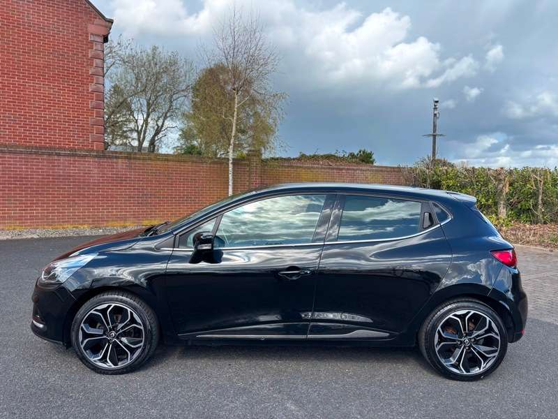 2019 RENAULT CLIO 2019 RENAULT CLIO