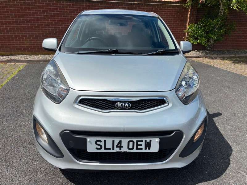 A 2014 KIA PICANTO VR7 A 2014 KIA PICANTO VR7