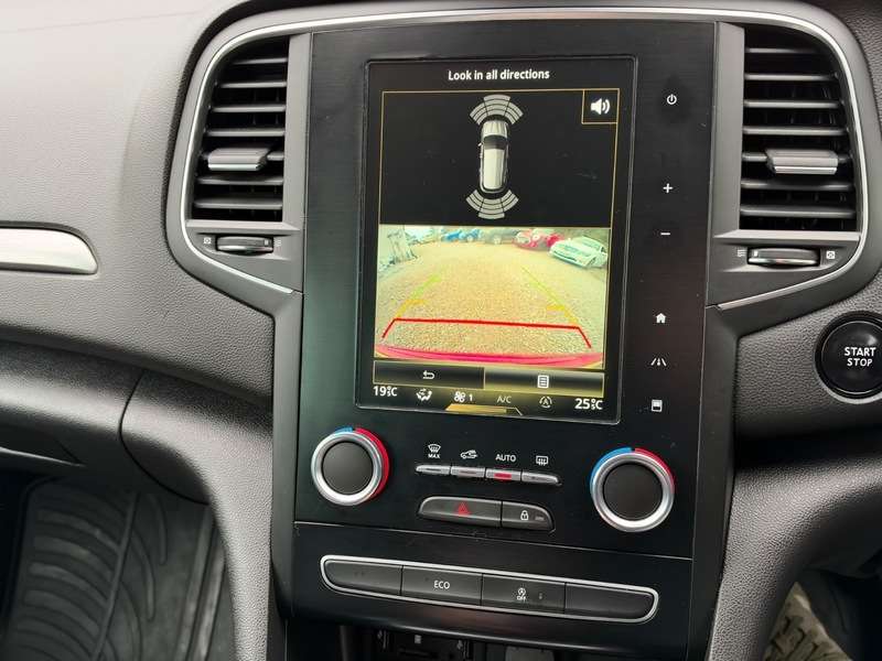 2017 RENAULT MEGANE 2017 RENAULT MEGANE