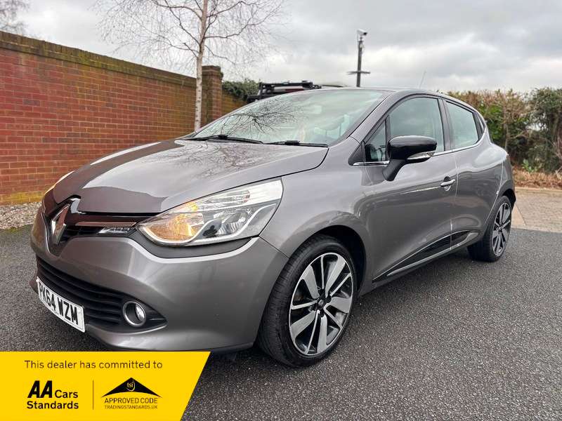 A 2014 RENAULT CLIO DYNAMIQUE S MEDIANAV 1.5 dCi AUTOMATIC £20 TAX A 2014 RENAULT CLIO DYNAMIQUE S MEDIANAV 1.5 dCi AUTOMATIC £20 TAX