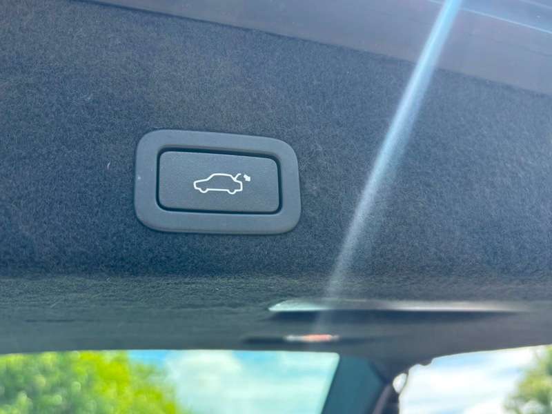 2016 VOLVO XC60 2016 VOLVO XC60