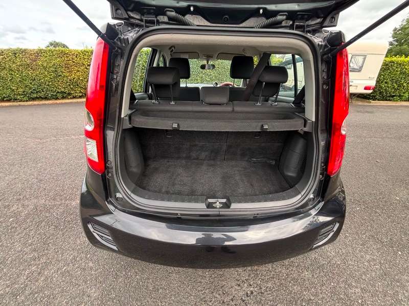 2014 SUZUKI SPLASH 2014 SUZUKI SPLASH