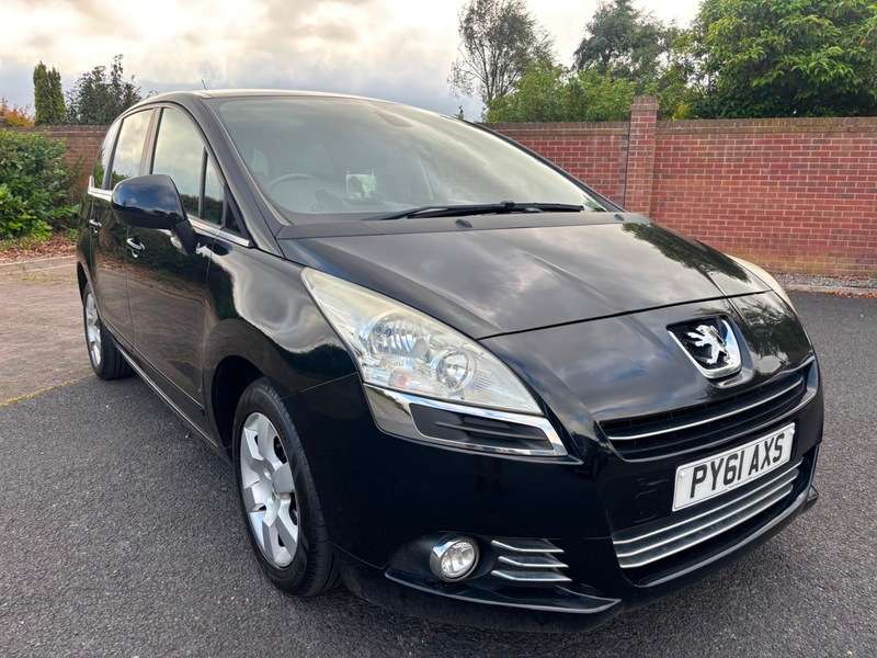 A 2011 PEUGEOT 5008 HDI FAMILY 7 SEATER A 2011 PEUGEOT 5008 HDI FAMILY 7 SEATER