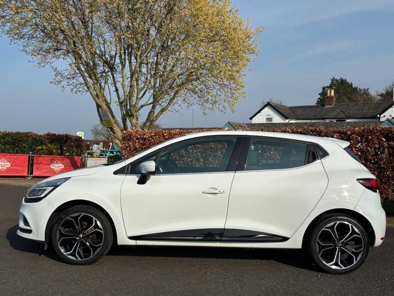 2017 RENAULT CLIO 2017 RENAULT CLIO
