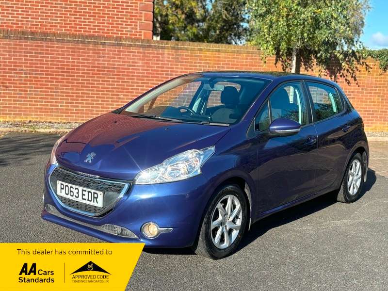 Check out this Peugeot 208 2013 Diesel Manual